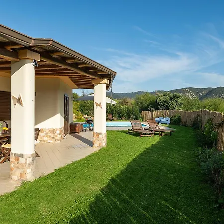Ecolux Pool Villa, Easy Access Southsardiniaholidays ドームス・デ・マリーア