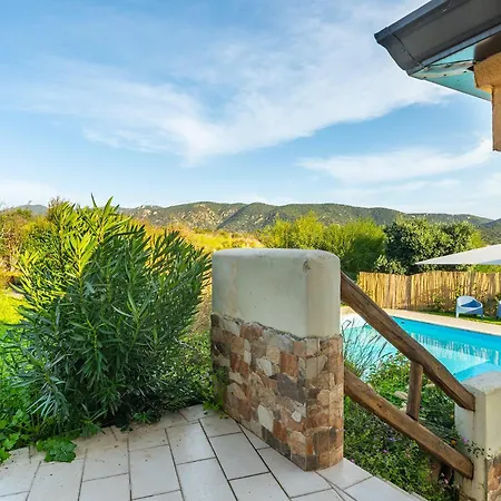 Ecolux Pool Villa, Easy Access Southsardiniaholidays Villa *