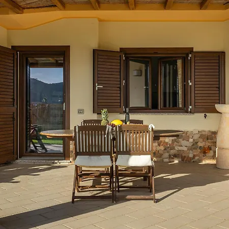 Villa Ecolux Pool Villa, Easy Access Southsardiniaholidays