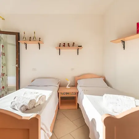 Ecolux Pool Villa, Easy Access Southsardiniaholidays Villa *