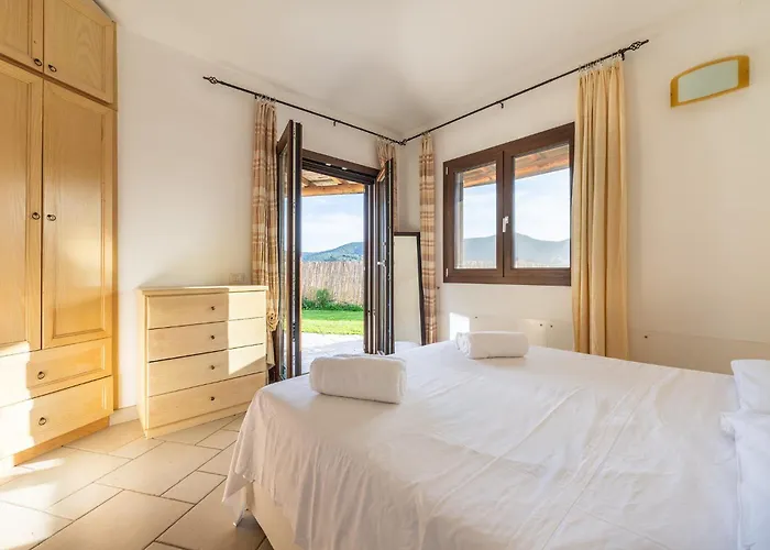 Villa Ecolux Pool Villa, Easy Access Southsardiniaholidays