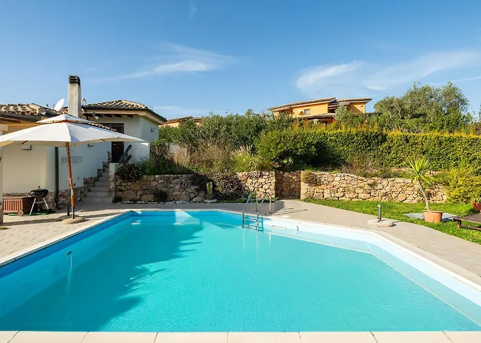 Ecolux Pool Villa, Easy Access Southsardiniaholidays *